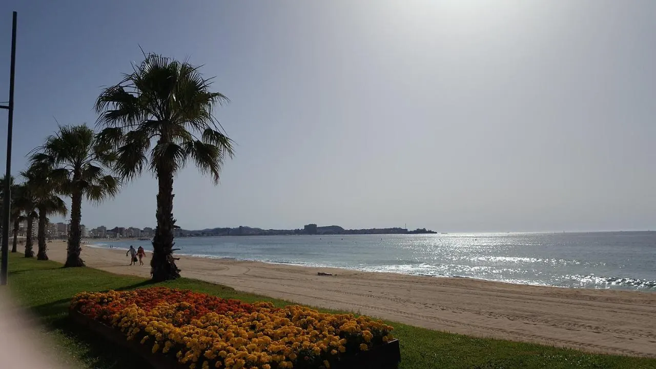 Apartament Amb Dues Grans Terrasses De 50 M2 I 16 M2 A 300 M De La Platja Sant Antoni De Calonge